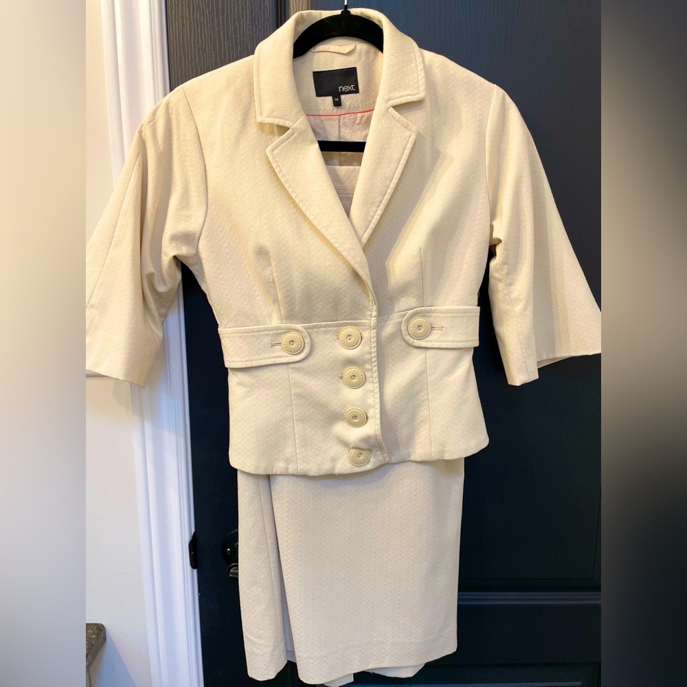 Cream Skirt Suit with Blazer and Skirt. Size 6R